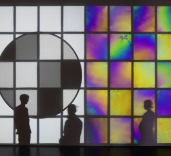 Obra de arte geométrico creada por Olafur Eliasson.