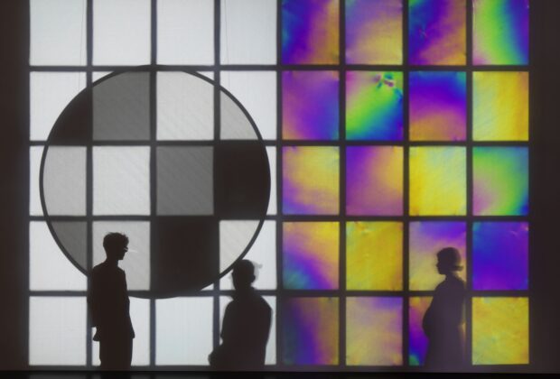 Obra de arte geométrico creada por Olafur Eliasson.