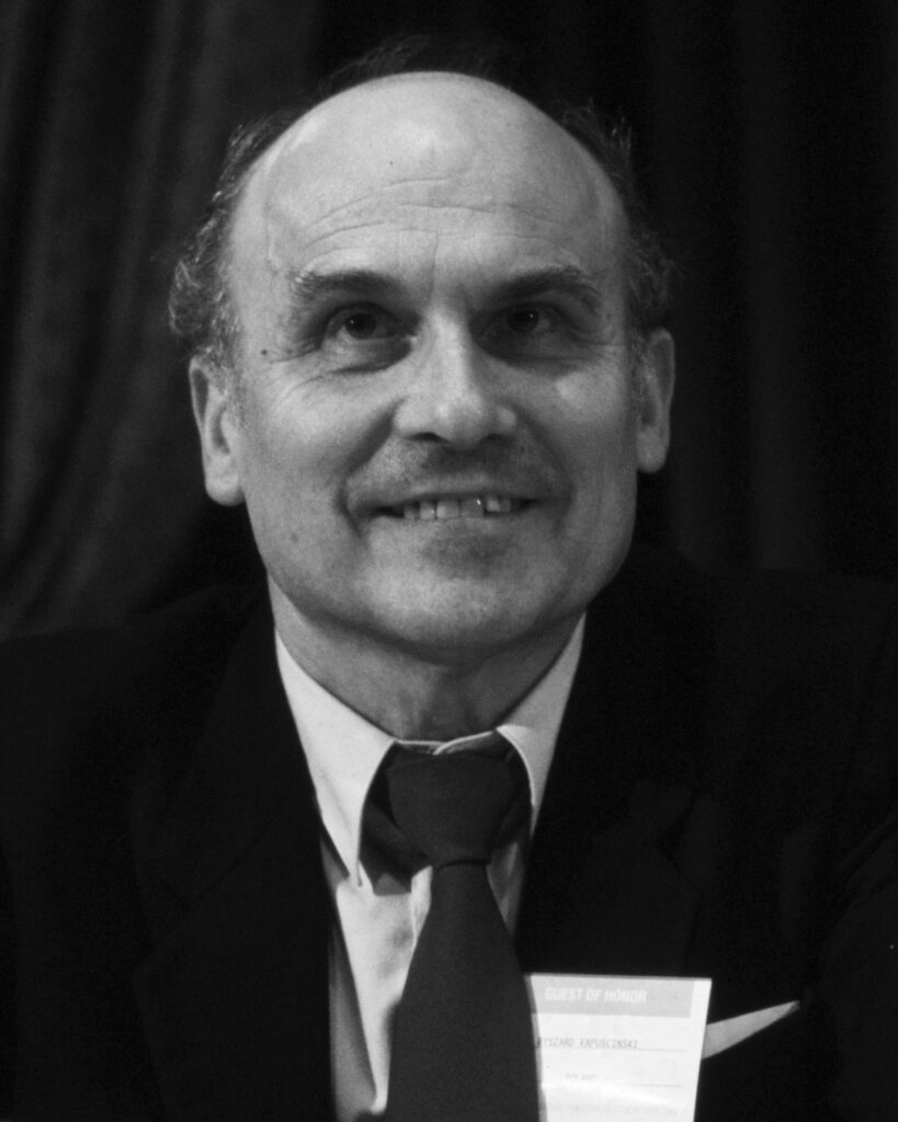 Ryszard_Kapuscinski,_author-writer,_at_PEN_Congress-BN