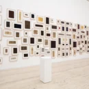 Vista de la exposición Gabriel de la Mora: La Petite Mort organizada por el Museo Jumex y el MARCO, junto con una nueva publicación en colaboración con RM. Fotografía de Ramiro Chaves.