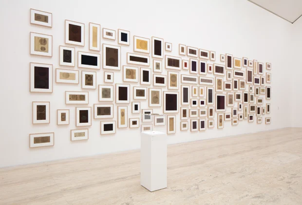 Vista de la exposición Gabriel de la Mora: La Petite Mort organizada por el Museo Jumex y el MARCO, junto con una nueva publicación en colaboración con RM. Fotografía de Ramiro Chaves.